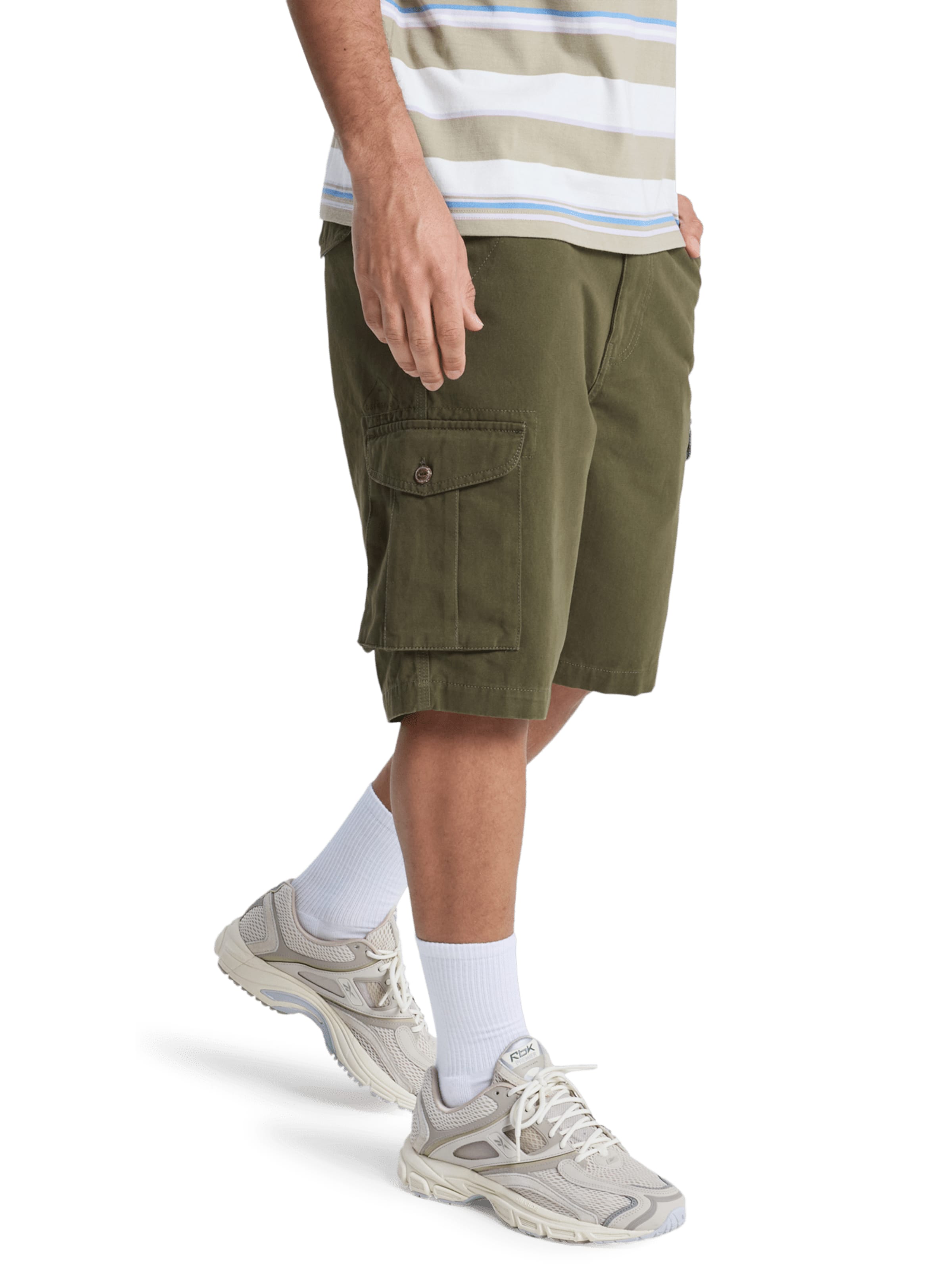 QUIKSILVER Regular Shorts in Grün