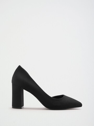 Friends Like These Pumps in Schwarz