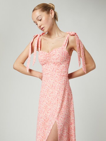 ABOUT YOU x Laura Giurcanu Dress 'Joana' in Pink