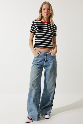 Happiness İstanbul Majica | črna barva