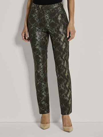 MADELEINE Regular Broek in Groen