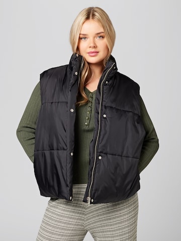 Gilet 'Janet' A LOT LESS en noir