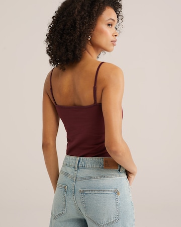 WE Fashion Toppi värissä punainen