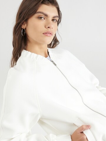 VILA Between-season jacket 'LYRA' in White