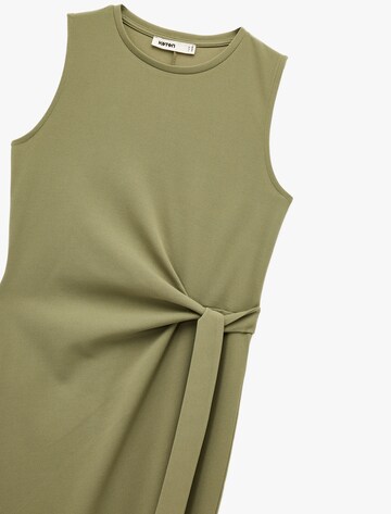 Koton Kleid in Grün