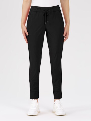 st.Ann Tapered Pants 'Roxana' in Black: front