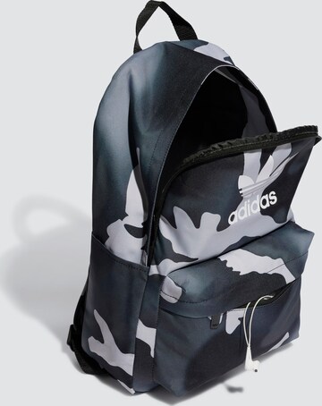 ADIDAS ORIGINALS Rucksack 'Camo Classic' in Schwarz