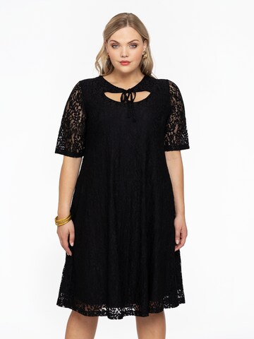 Yoek Dress in Black: front