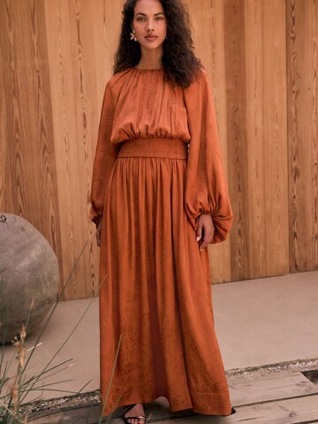 Next Kleid in Braun: Vorderseite