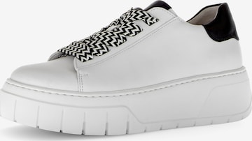 GABOR Sneaker in Weiß: Vorderseite