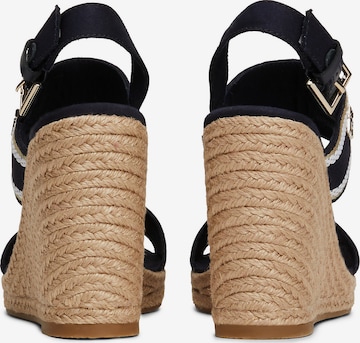 TOMMY HILFIGER Sandal i blå