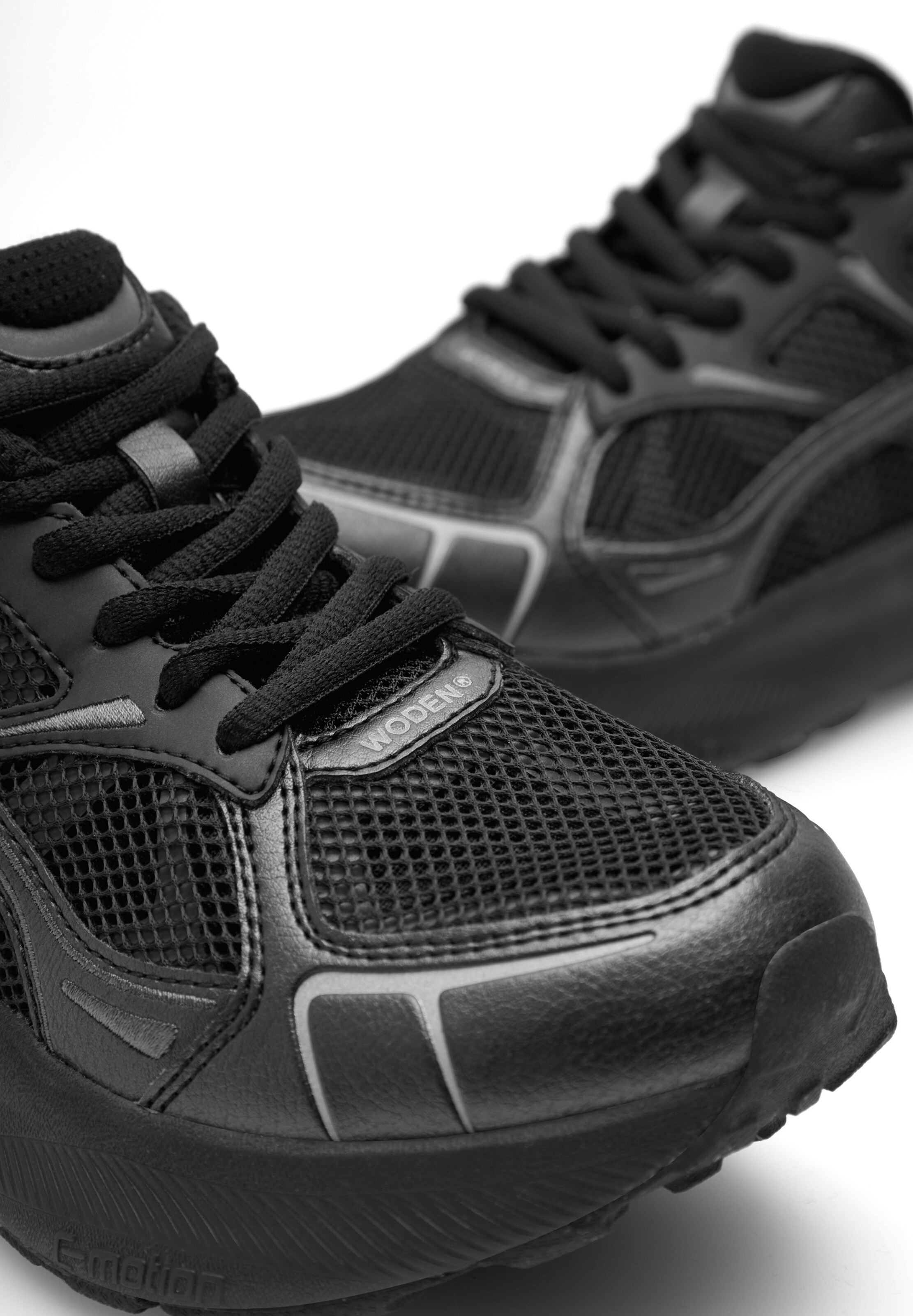 WODEN Sneakers 'Freja' in Black