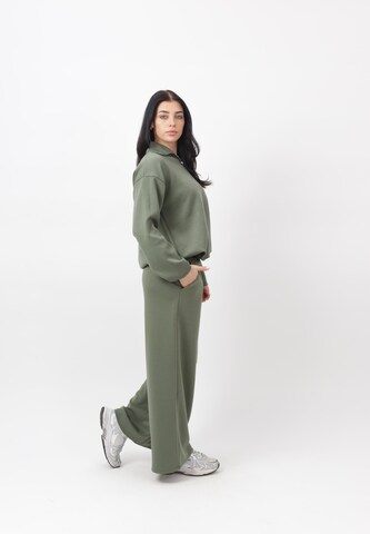 Elara Sweat suit in Green