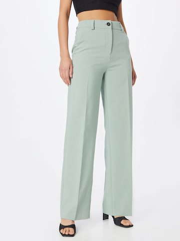 modström Loose fit Trousers with creases 'Gale' in Green: front