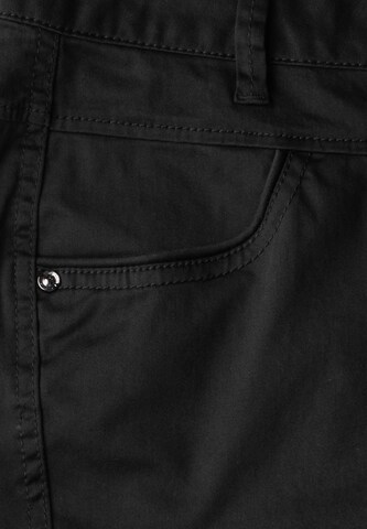 STREET ONE Slim fit Pants in Black