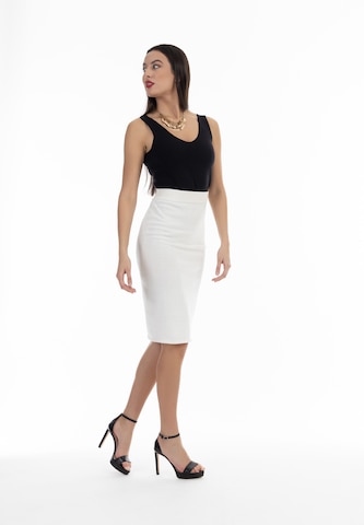 faina Skirt in White