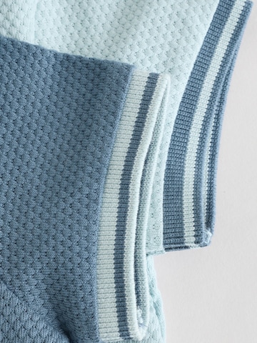 Next Body in Blau