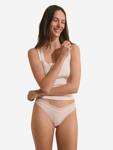 ETAM String 'Power' in Beige