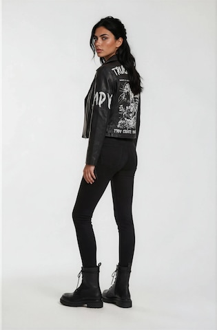 trueprodigy Overgangsjakke 'Laila' i sort