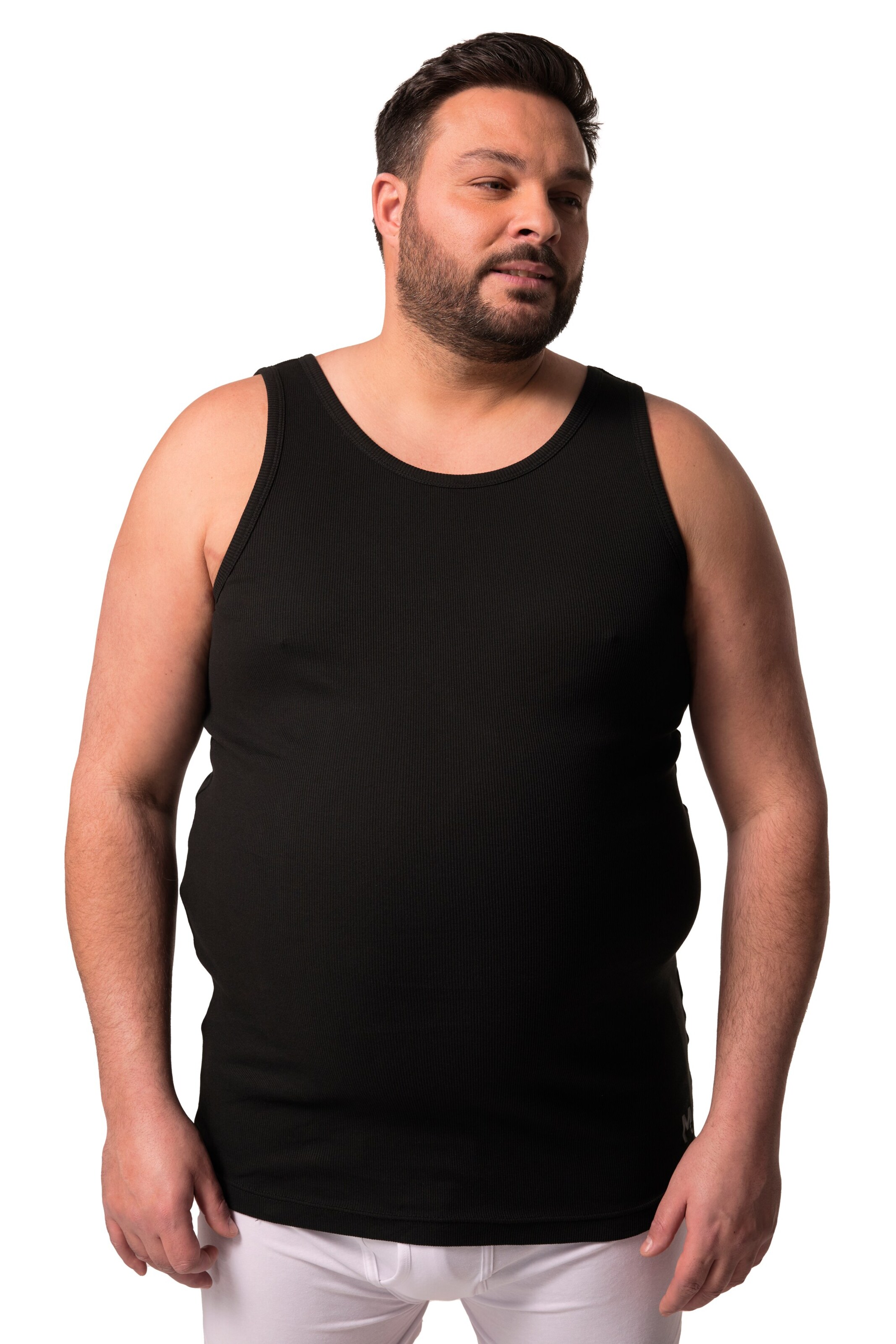 Men Plus Unterhemd in Schwarz: Vorderseite