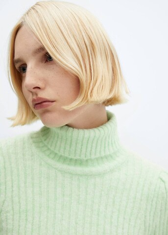 MANGO Sweater 'Pomme' in Green