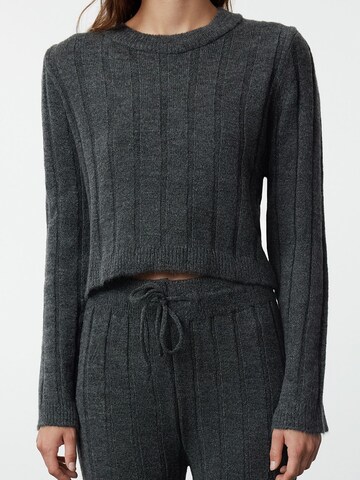 Trendyol Leisure suit in Grey