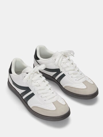 Baskets basses Pull&Bear en blanc
