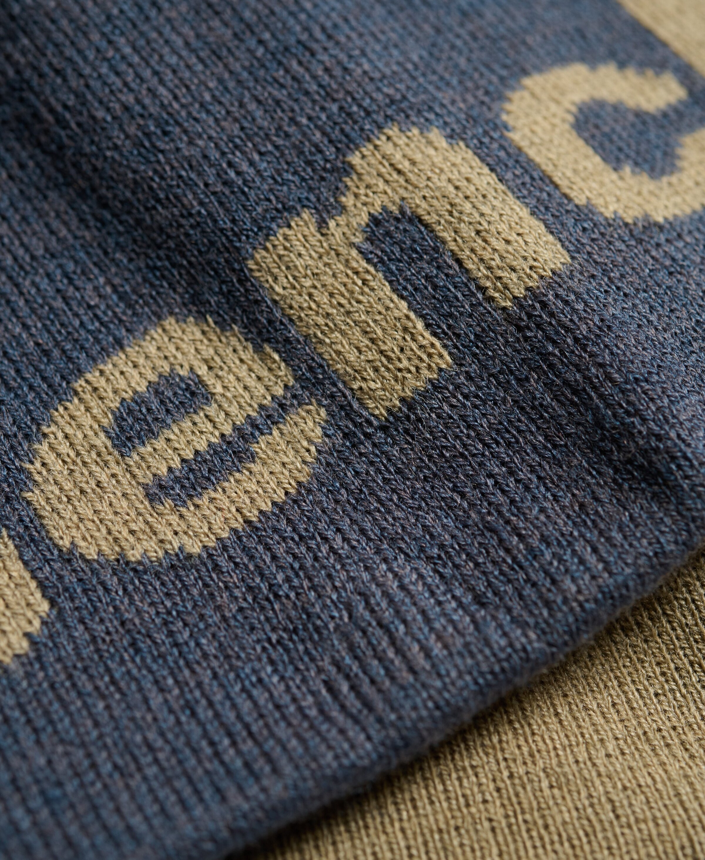 BENCH Muts 'Bench x Superdry' in Blauw