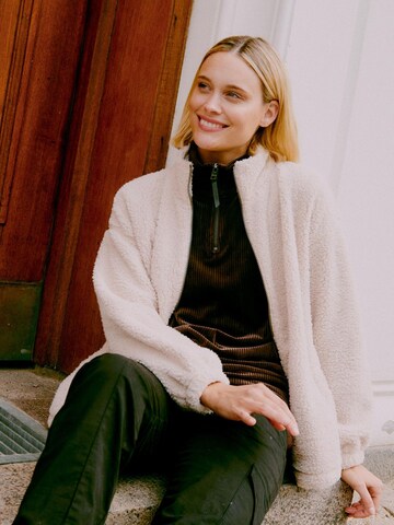 Oxmo - Casaco em moletão ' OXBERINA ' em bege