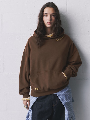 Pull&Bear Sweatshirt 'PACIFIC' in Braun