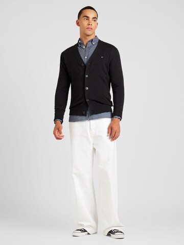 TOMMY HILFIGER Cardigan 'ESSENTIAL' i sort