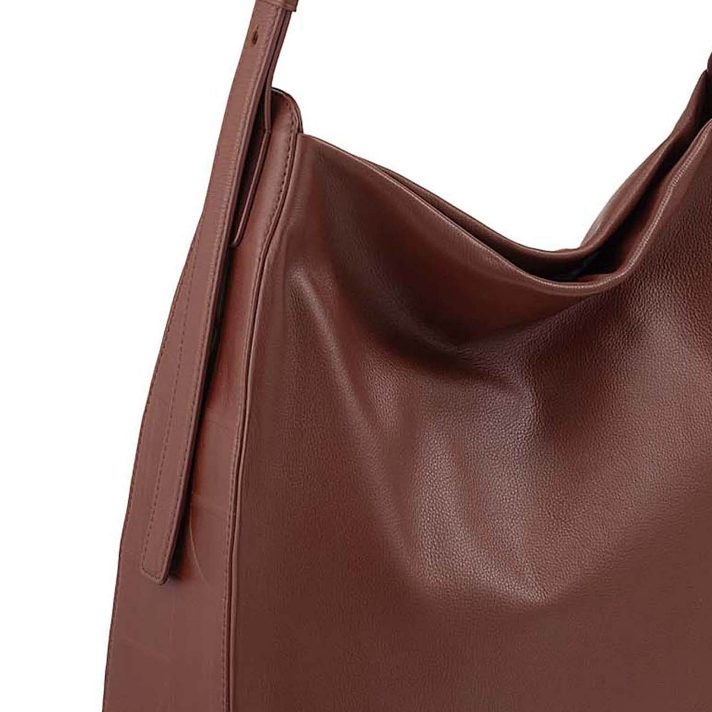 DuDu Schultertasche in Braun