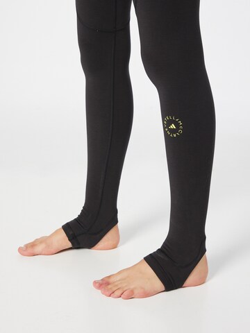 ADIDAS BY STELLA MCCARTNEY - Skinny Calças de desporto 'Truestrength ' em preto