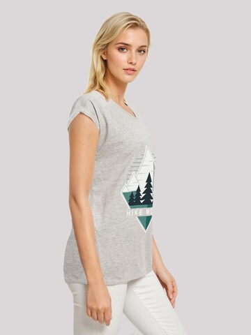 T-shirt 'Hike More Mountains' F4NT4STIC en gris