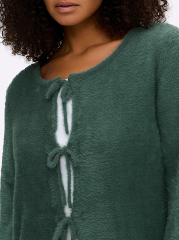 SHEEGO Neuletakki värissä vihreä