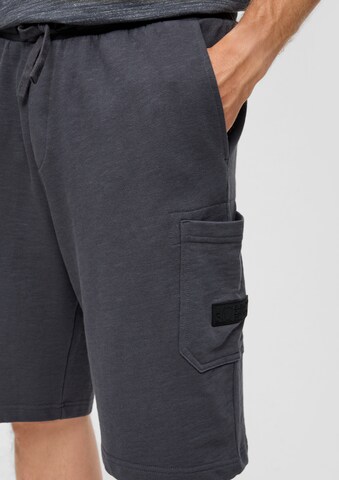s.Oliver Regular Cargo trousers in Grey