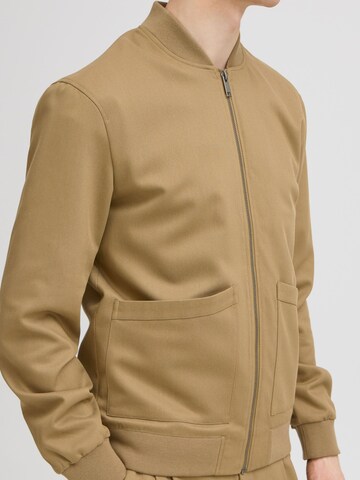 Veste mi-saison 'Scott' Casual Friday en vert