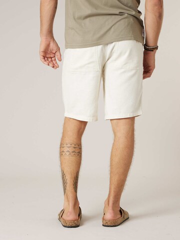 Regular Pantalon Deeluxe en beige