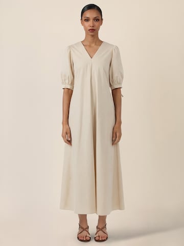 APART Dress in Beige: front