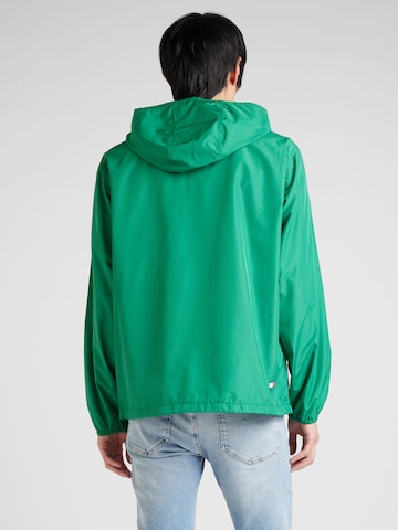 Tommy Jeans Демисезонная куртка 'CHICAGO' в Зеленый