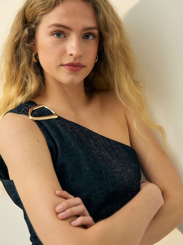 Next Top 'N. Premium' in Blau