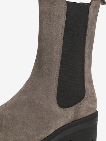 TAMARIS Chelsea Boots in Grey