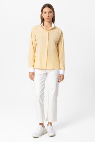 Camicia da donna 'MAJA' di DENIM CULTURE in giallo