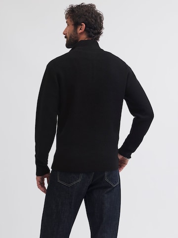 Portland Outerwear Company Pullover in Schwarz