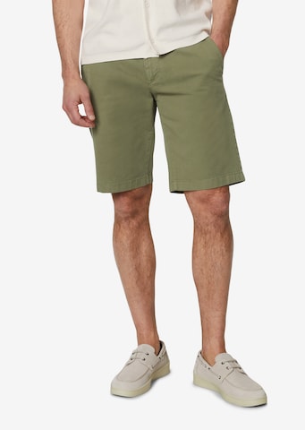 Marc O'Polo - Regular Calças chino 'Reso' em verde: frente