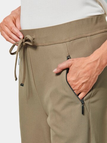 Goldner Slimfit Hose 'MARTHA' in Grün