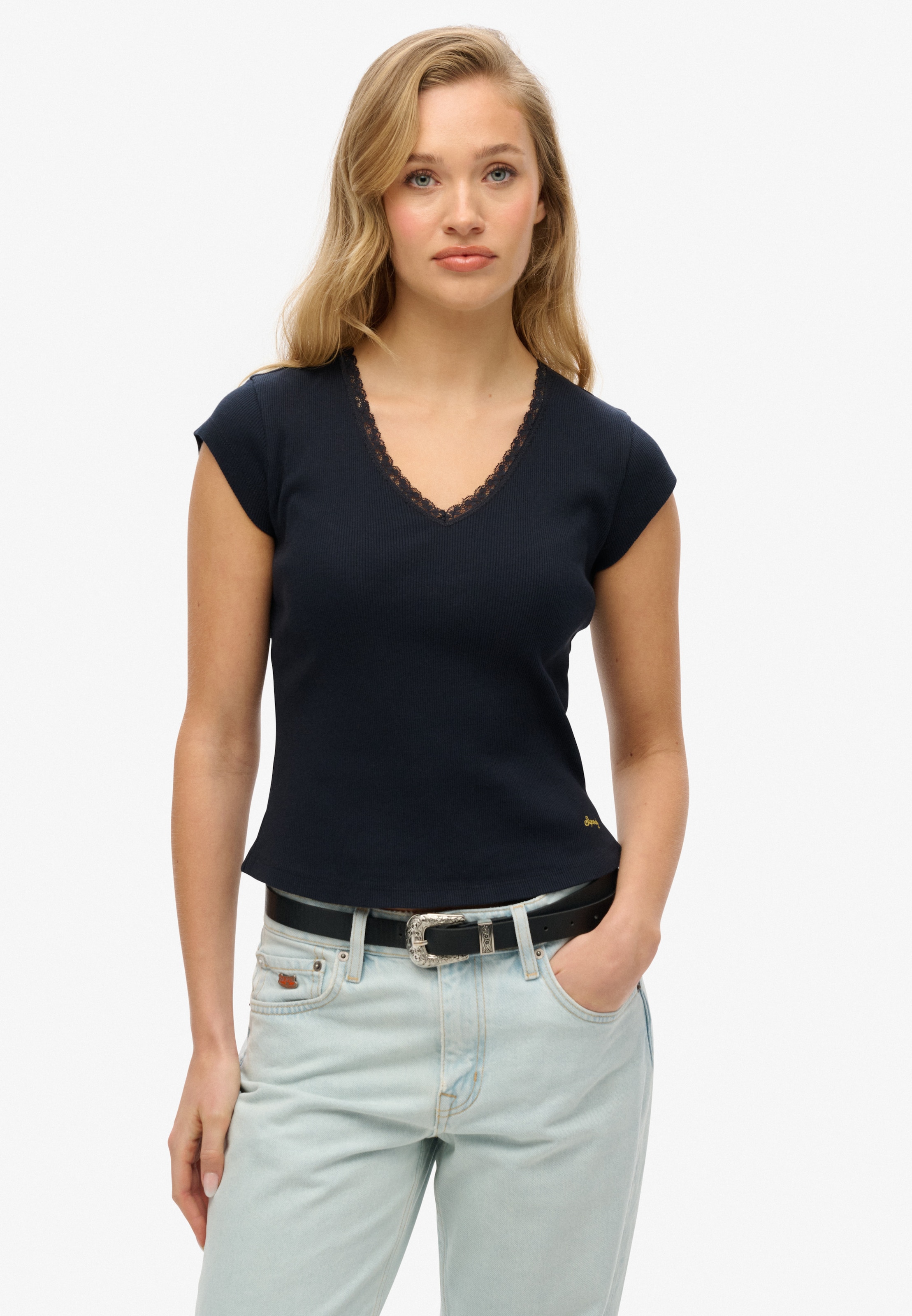 Superdry Shirt 'Athletic Essentials' in Blauw: voorkant