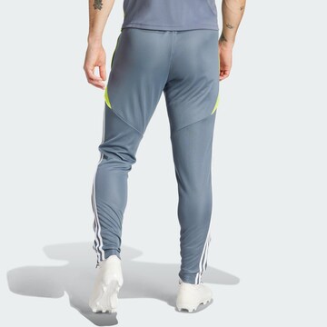 Coupe slim Pantalon de sport 'Tiro 24' ADIDAS PERFORMANCE en gris