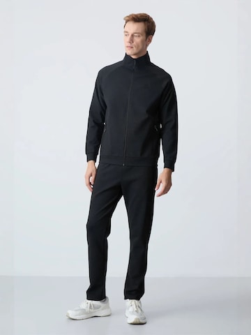 Tuta da jogging di Tommy Life in nero: frontale