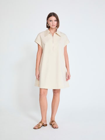 Robe Lola Casademunt en beige : devant